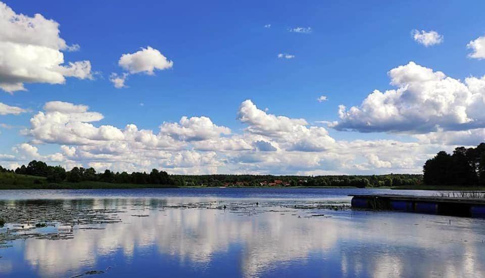 Miedzy Olchami Domek Nad Jeziorem. Noclegi Caloroczne. Cisza, Spokoj. Barczewo Exterior photo