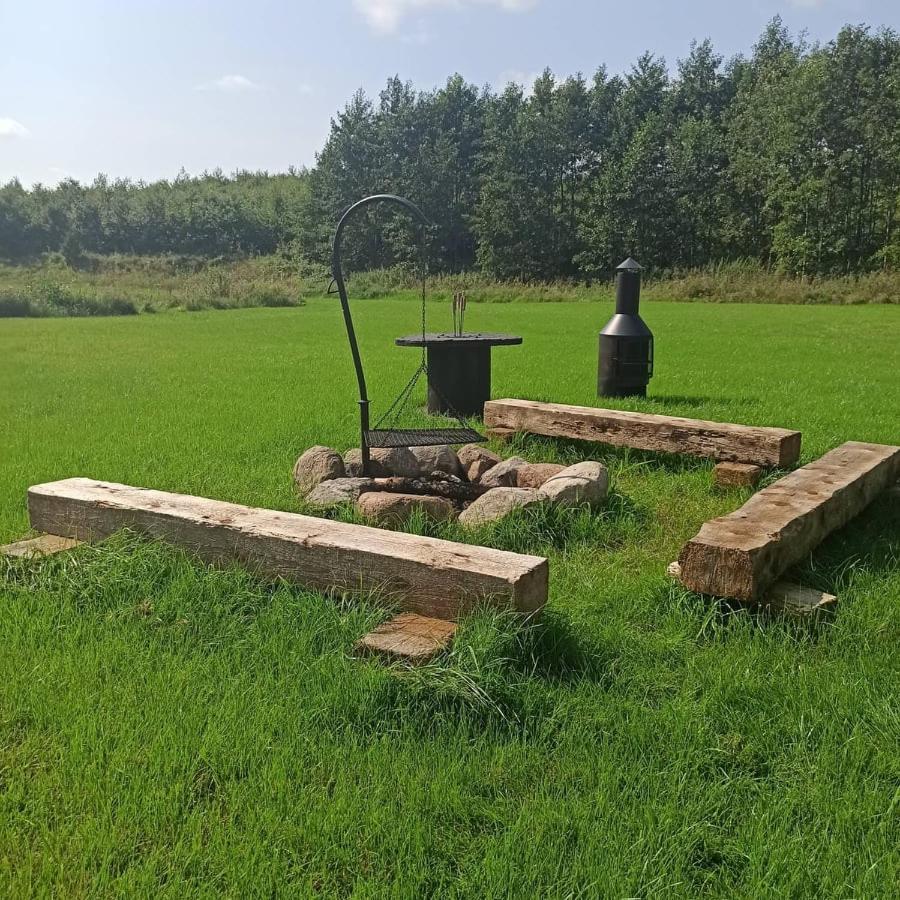 Miedzy Olchami Domek Nad Jeziorem. Noclegi Caloroczne. Cisza, Spokoj. Barczewo Exterior photo